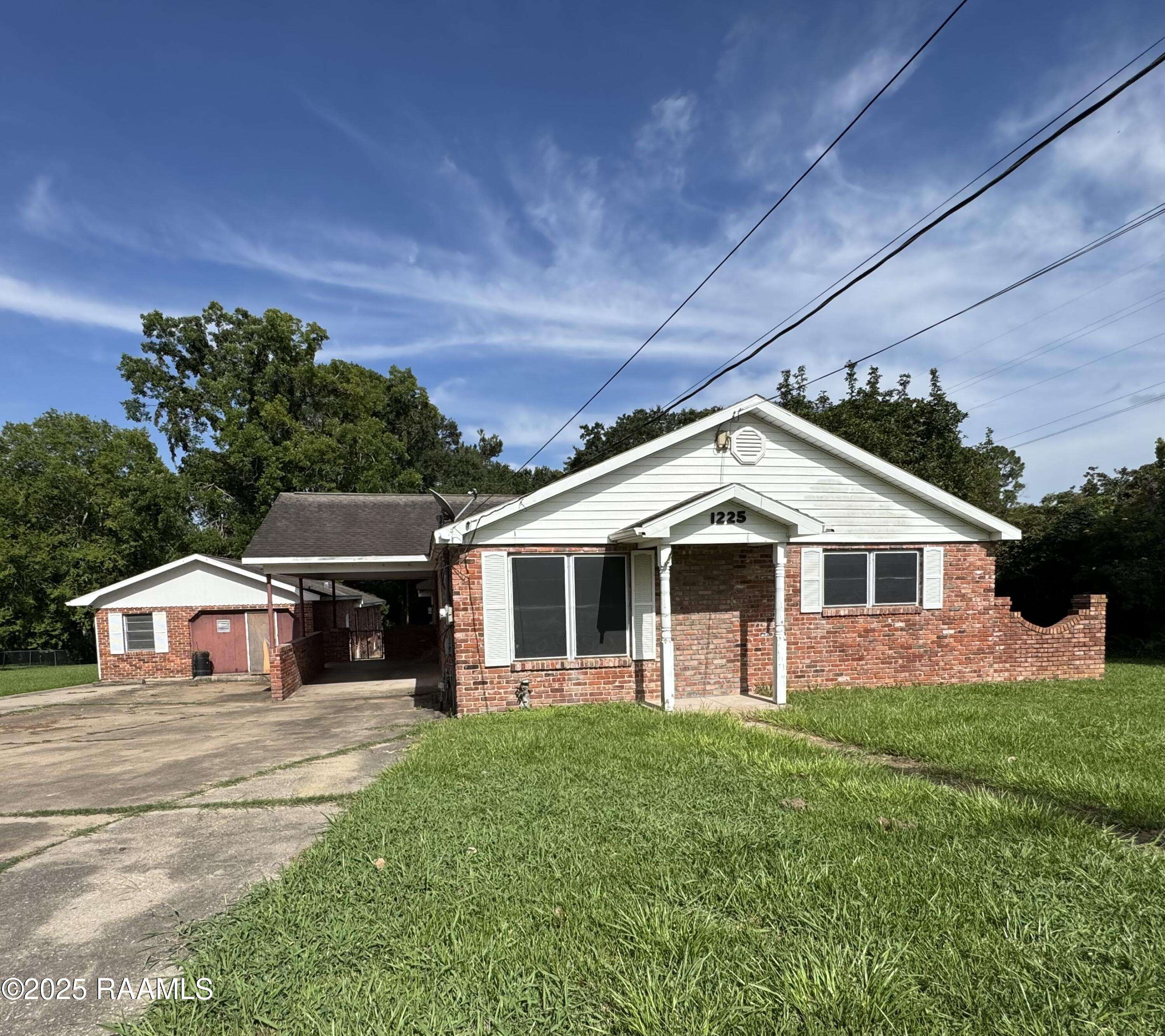 1225 S Railroad AVE, Opelousas, LA 70570