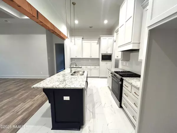 Lafayette, LA 70506,201 Fillmore WAY