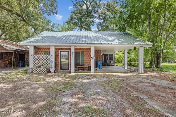 St. Martinville, LA 70582,810 N Martin Luther King Jr. DR