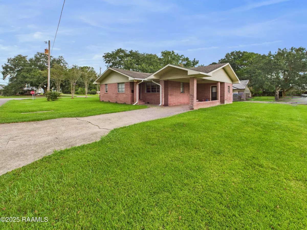 Abbeville, LA 70510,1016 Grace ST