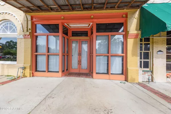 St. Martinville, LA 70582,114 S Main ST