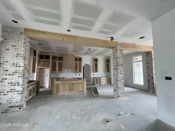 Youngsville, LA 70592,206 Amsterdam AVE