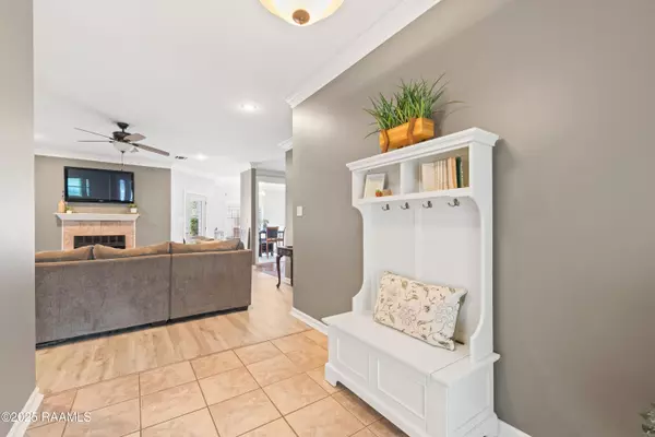 Lafayette, LA 70508,109 Carolyn DR