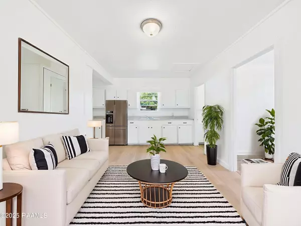 Rayne, LA 70578,711 E Lessley ST