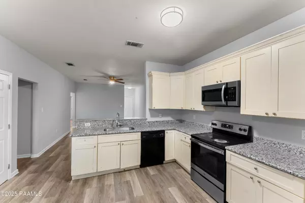 Baton Rouge, LA 70807,2362 Marci CT