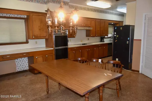 Lafayette, LA 70506,303 Colonial DR