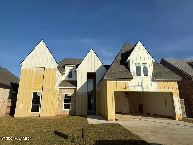 Youngsville, LA 70592,102 Amsterdam AVE