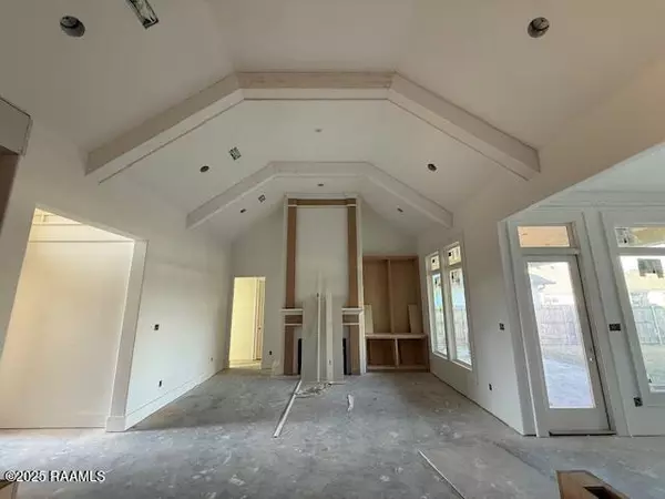 Youngsville, LA 70592,102 Amsterdam AVE