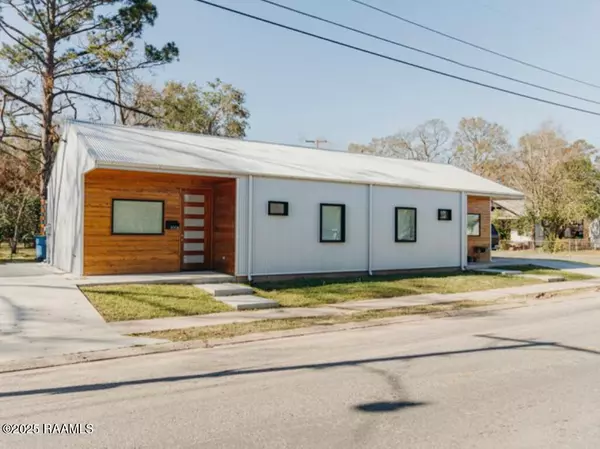 Lafayette, LA 70501,700 S St. Antoine ST #B