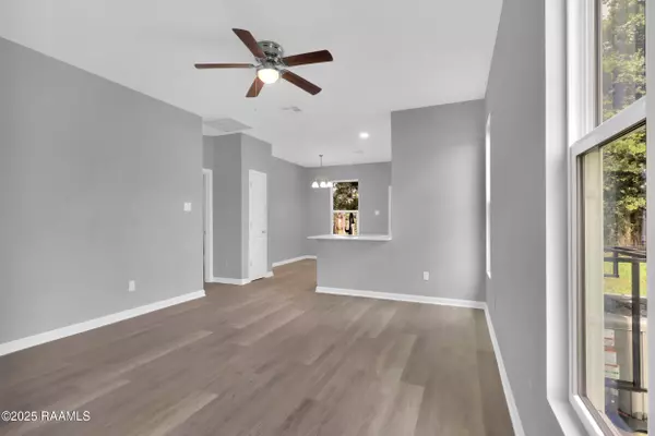 Lafayette, LA 70506,111 Salt DR