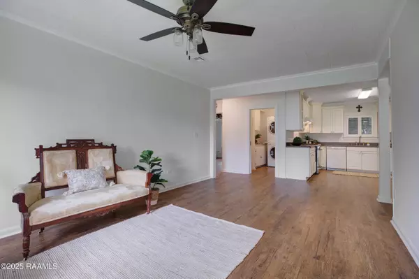 New Iberia, LA 70563,411 Edward ST