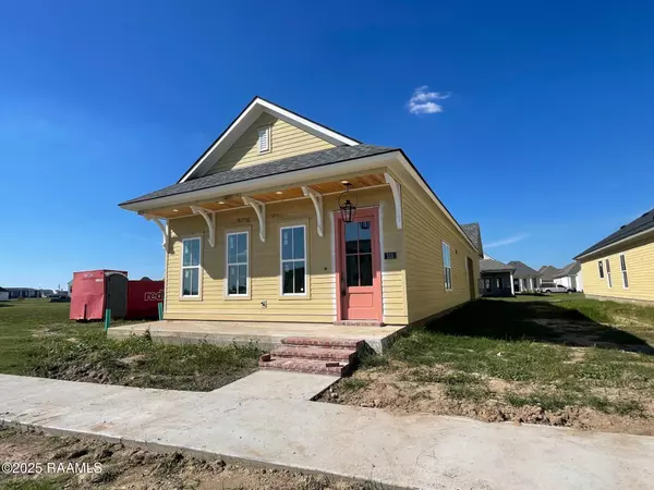 111 Appleton LN, Youngsville, LA 70592