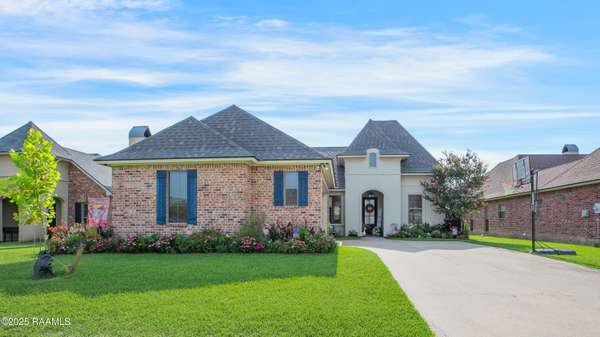 105 Grazing TRCE, Lafayette, LA 70508