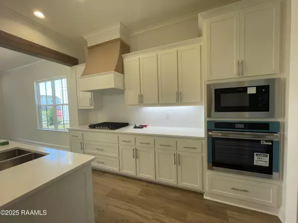 Scott, LA 70583,409 Bozeman TRL