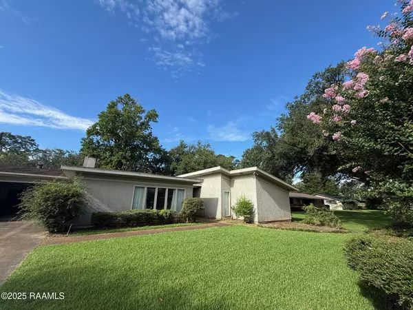 Opelousas, LA 70570,828 Tensas DR