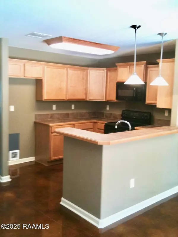 New Iberia, LA 70560,1518 Mclemore ST