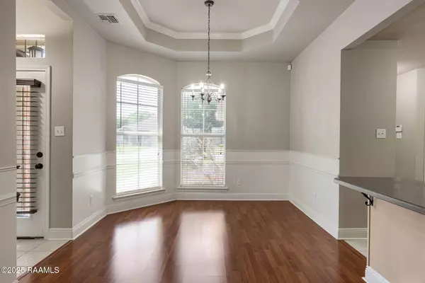 Broussard, LA 70518,503 Pear Tree CIR
