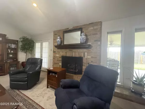 Lafayette, LA 70506,409 W Governor Miro DR