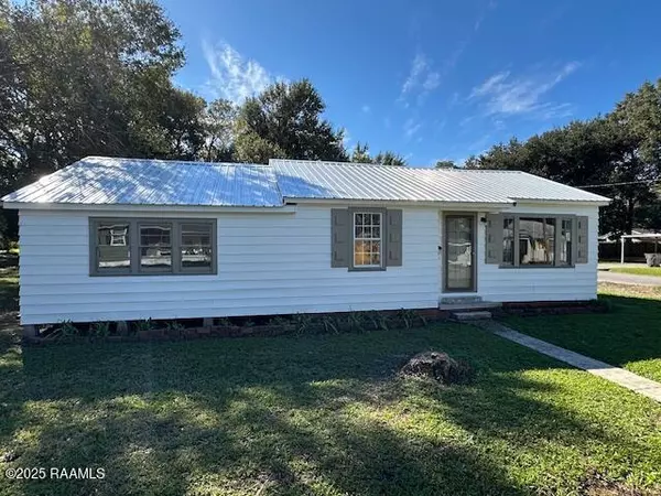 1722 Michael ST, Abbeville, LA 70510