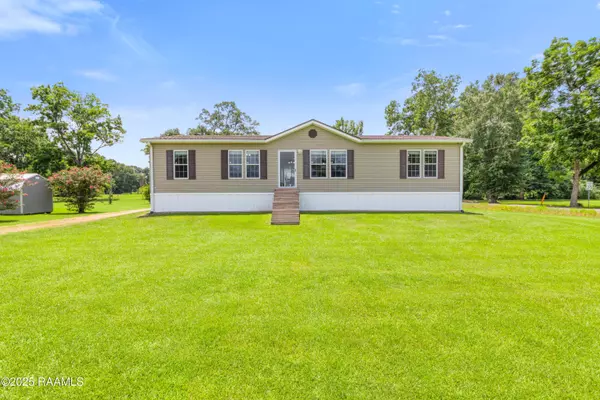 825 Ombrage RD, Carencro, LA 70520