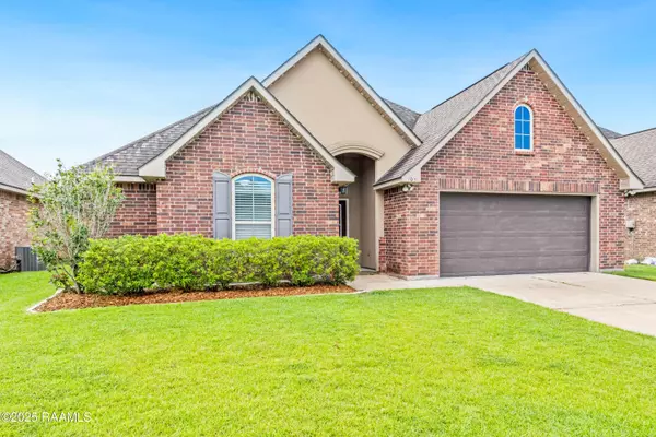 Youngsville, LA 70592,105 Peak Valley ST