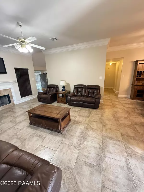 Broussard, LA 70518,103 Chattanooga PL