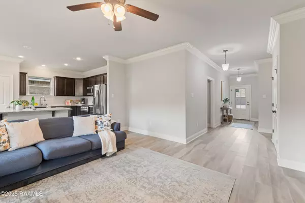 Broussard, LA 70518,123 Chloe ST