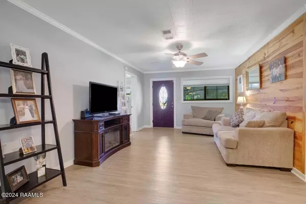 Abbeville, LA 70510,1715 N State ST