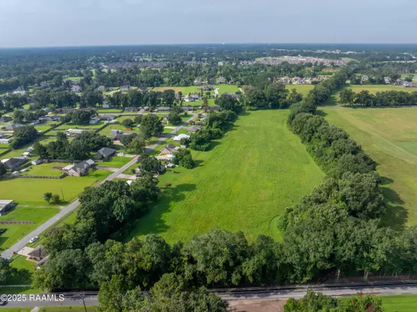 Lafayette, LA 70507,800 Blk Hector Connoly RD