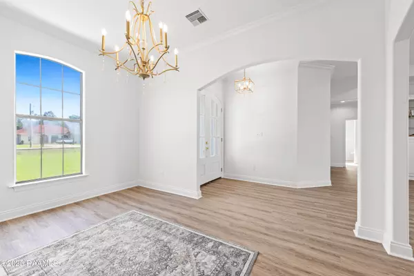 Abbeville, LA 70510,9745 La Highway 82