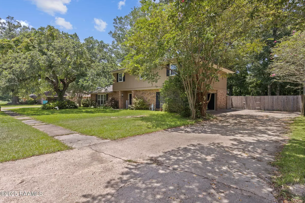 Opelousas, LA 70570,2222 Jasmine DR