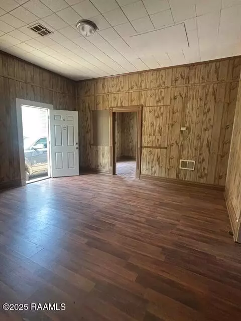 Lafayette, LA 70501,702 NE Evangeline Thwy