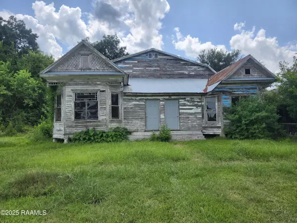 569 N Avenue C, Crowley, LA 70526