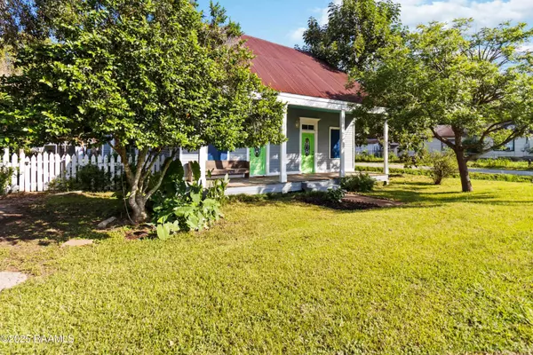 Washington, LA 70589,219 N Corso ST