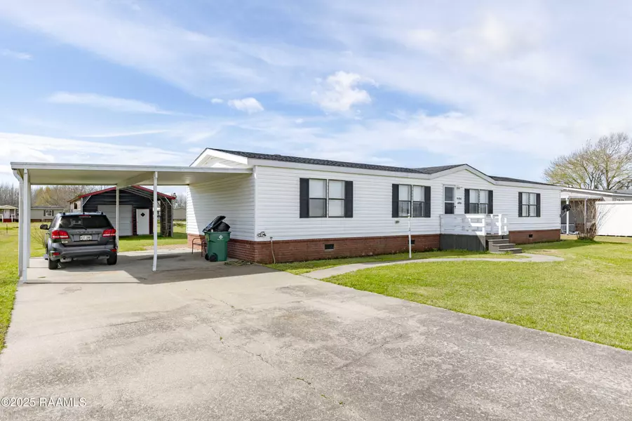 906 Troy RD, New Iberia, LA 70563