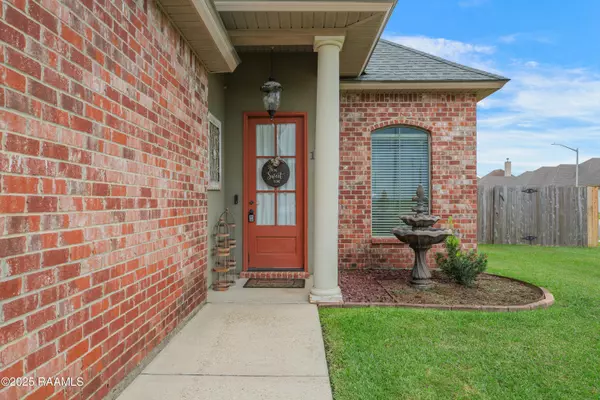 Youngsville, LA 70592,100 Smithville CT
