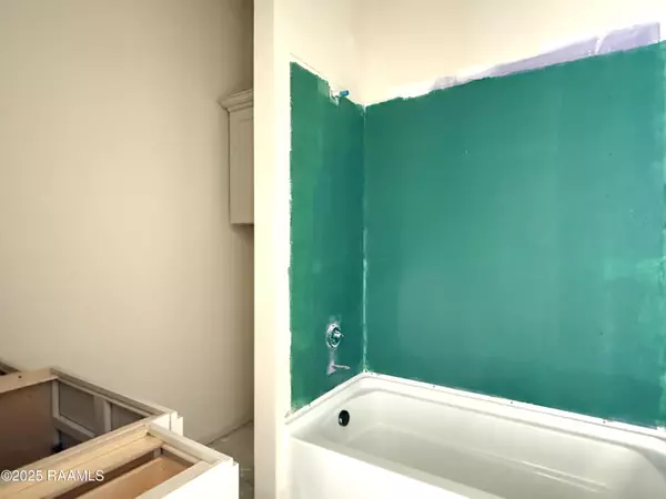 Lafayette, LA 70508,201 Porch View DR