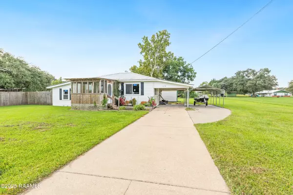 St. Martinville, LA 70582,1058 Raspy RD