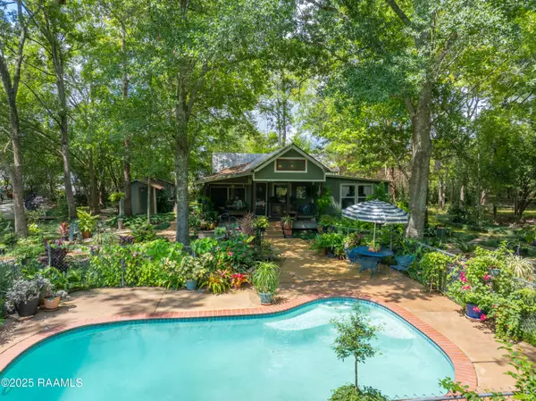 1337 Sawmill HWY, Breaux Bridge, LA 70517