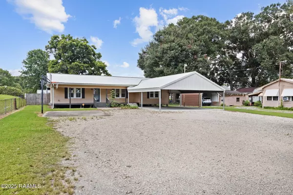 720 W Lastie ST, Erath, LA 70533