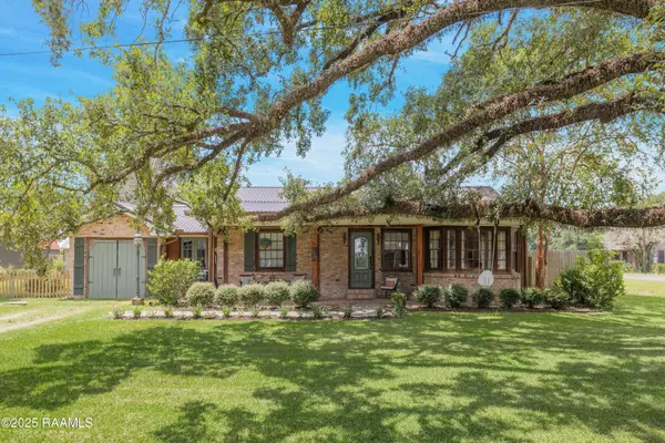 1017 Solomon ST, Breaux Bridge, LA 70517