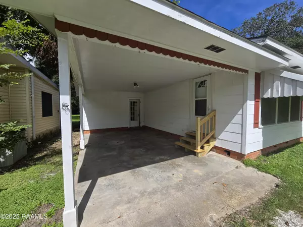 Abbeville, LA 70510,1704 W Port ST