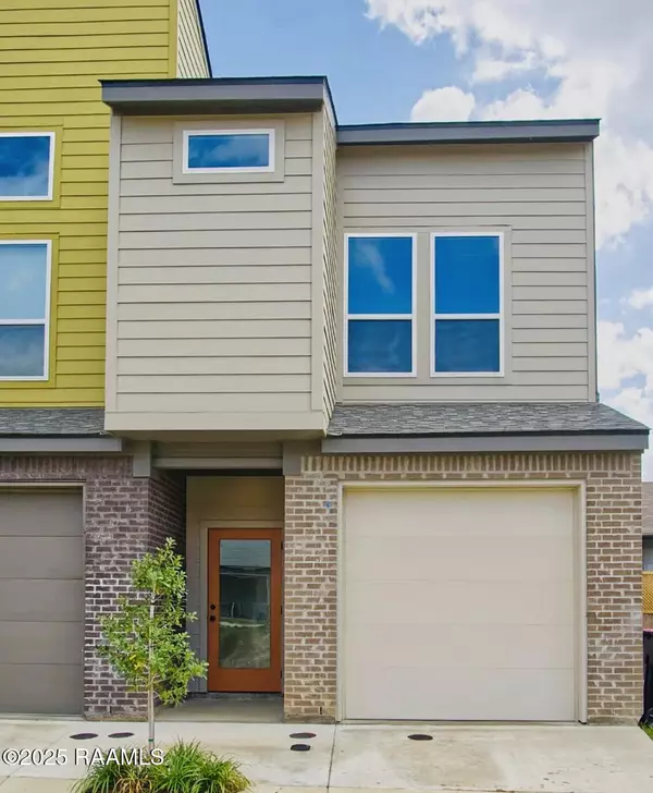 513 Highland Park LN, Lafayette, LA 70508