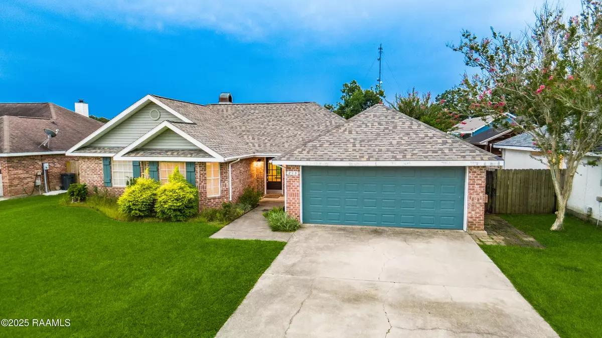 Broussard, LA 70518,213 Longleaf DR