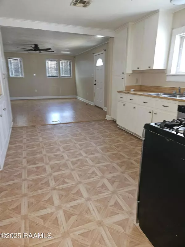 Washington, LA 70589,316 E Hill ST