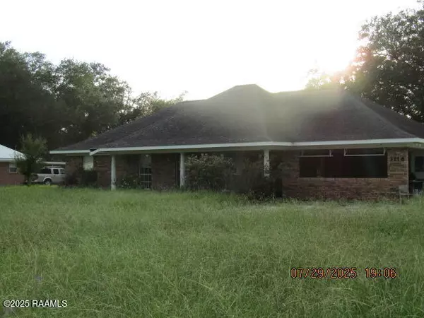 3116 Grand Point HWY, Breaux Bridge, LA 70517