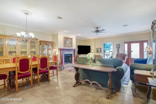 St. Martinville, LA 70582,1287 Loreauville HWY