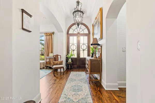 Broussard, LA 70518,1106 Le Triomphe Pkwy