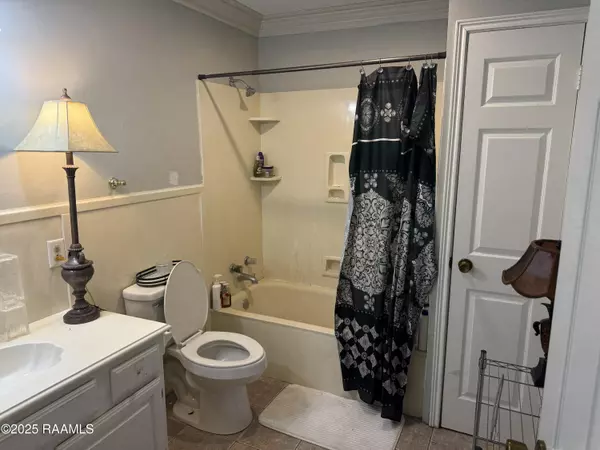 Lafayette, LA 70506,100 Winchester DR #704