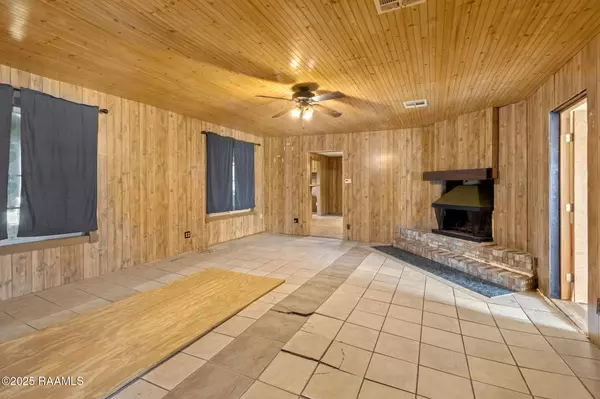 Jennings, LA 70546,103 Houssiere RD